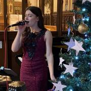 Singer Roma Manteiga-Nicholson at Light up a Life - CREDIT St Elizabeth Hospice