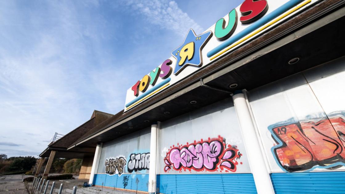 Discussions under way over future of former Toys R Us site 