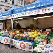 Market traders, including Catchey's Fruit and Veg, are to move to Lloyds' Arch.