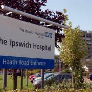 The use of nitrous oxide has been suspended with immediate effect at Ipswich Hospital after it was found that residual levels in the air were 