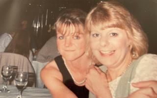 Jane Basham with sister Sandra who died in January 2021 after contracting coronavirus.